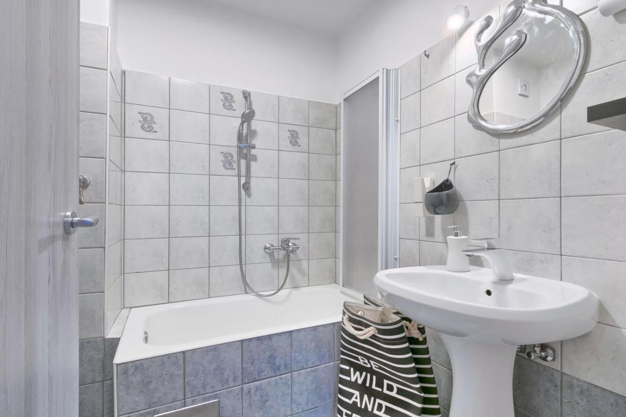 Modern Oasis Apartment بولا المظهر الخارجي الصورة