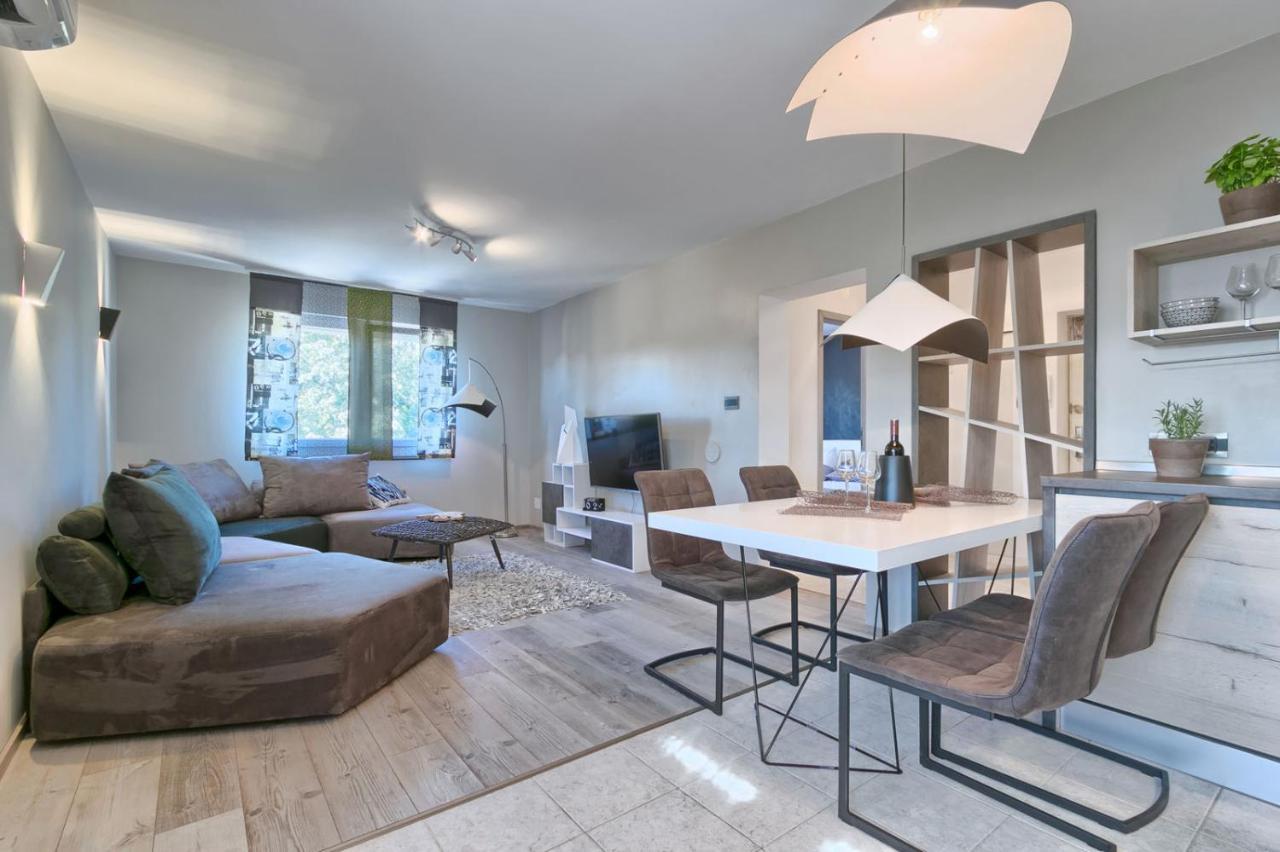 Modern Oasis Apartment بولا المظهر الخارجي الصورة
