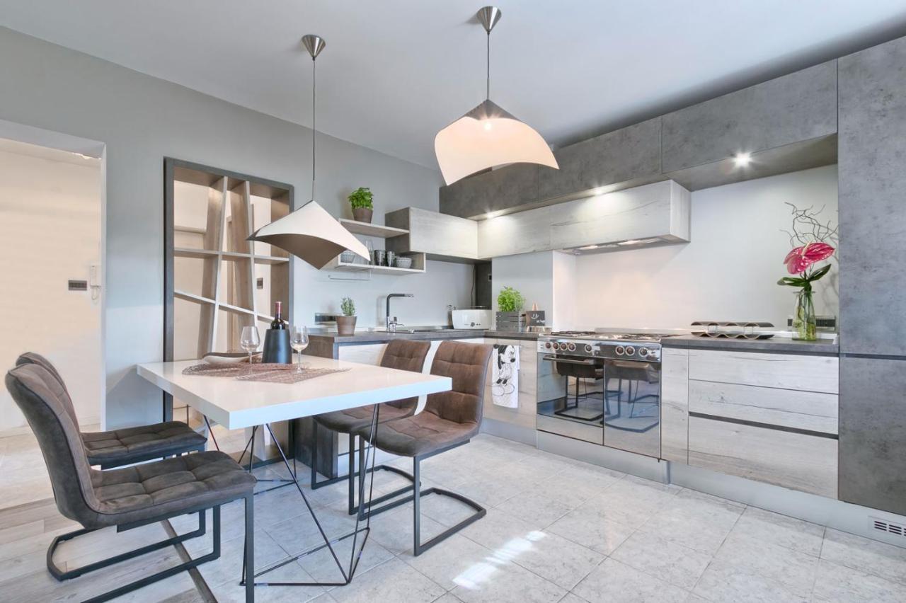 Modern Oasis Apartment بولا المظهر الخارجي الصورة