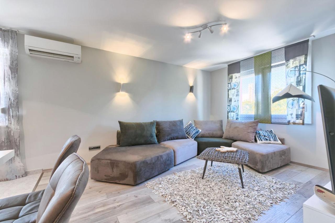 Modern Oasis Apartment بولا المظهر الخارجي الصورة