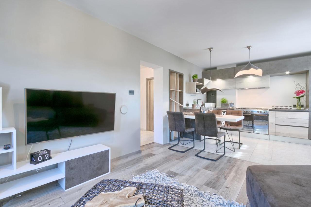 Modern Oasis Apartment بولا المظهر الخارجي الصورة